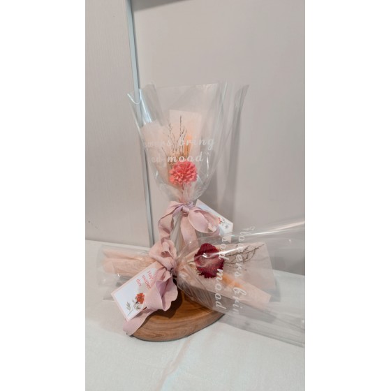 小型永生花束-芬芳康乃馨