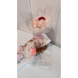 小型永生花束-康乃馨蓬蓬裙